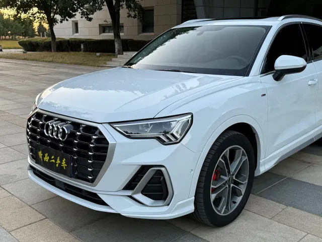 Audi Q3 — Фото автомобиля 5