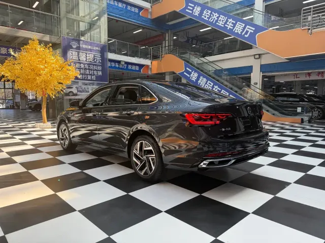 Volkswagen Sagitar — Фото автомобиля 7