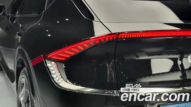 Kia EV6 — Фото автомобиля 8