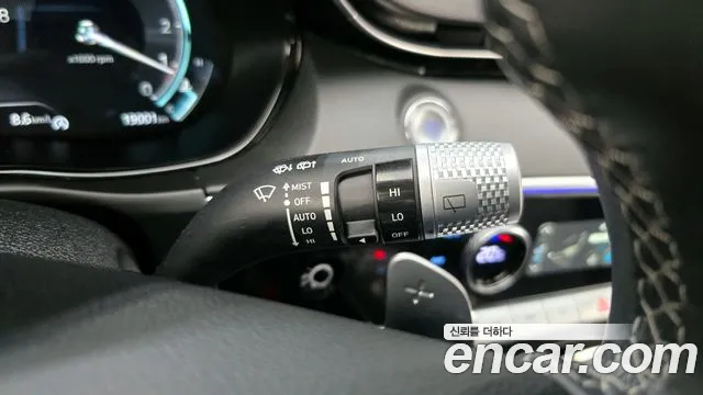 Genesis GV70 2.5T Бензин 2WD — Фото автомобиля 19