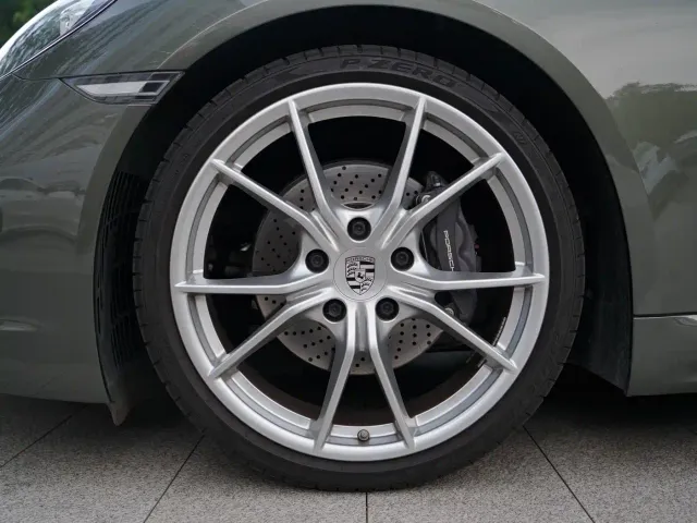 Porsche 718 — Фото автомобиля 17