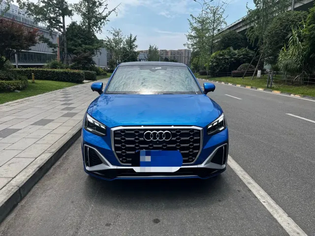 Audi Q2L — Фото автомобиля 3