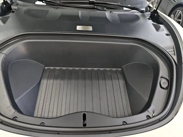 Xiaomi SU7 — Фото автомобиля 19