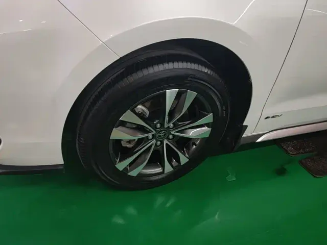 Toyota Granvia — Фото автомобиля 22