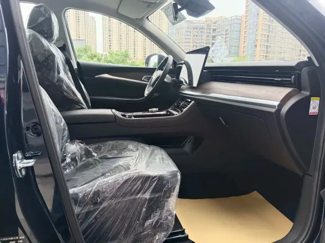 Skyworth Auto HT-i — Фото автомобиля 13