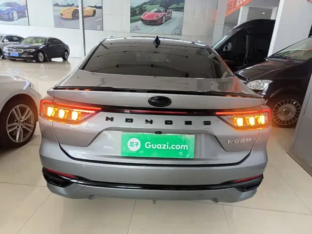 Ford Mondeo — Фото автомобиля 3