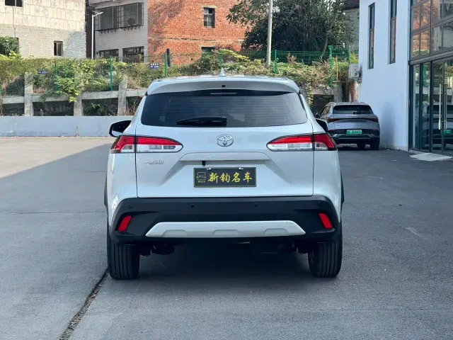 Toyota Corolla Cross — Фото автомобиля 14