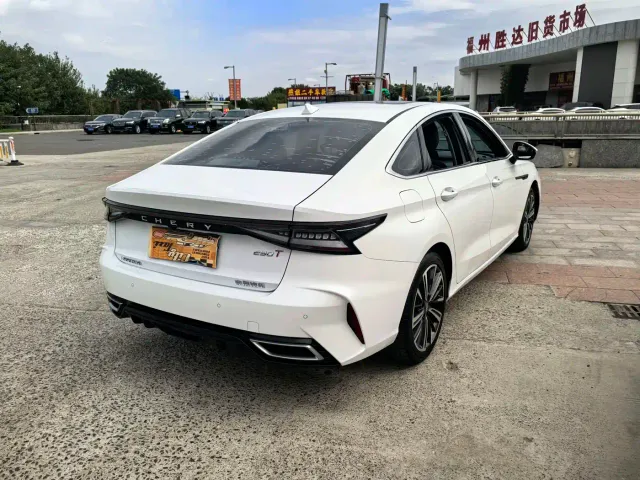 Chery Arrizo 8 — Фото автомобиля 11