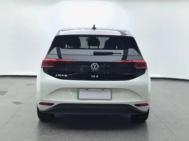 Volkswagen ID.3 — Фото автомобиля 5