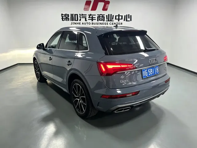 Audi Q5L — Фото автомобиля 5