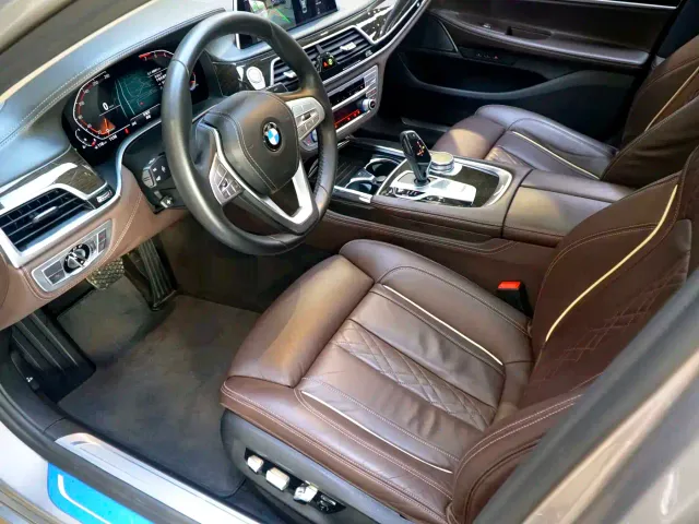 BMW BMW 7 Series 2021 Model 730Li Luxury Package — Фото автомобиля 5