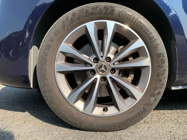 Mercedes-Benz V-Class — Фото автомобиля 9