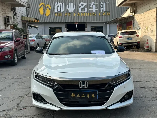 Honda Accord — Фото автомобиля 2
