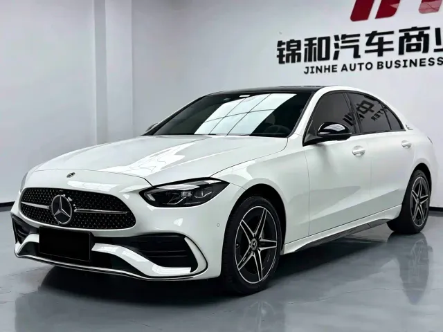 Фотография автомобиля — Mercedes-Benz C-Class