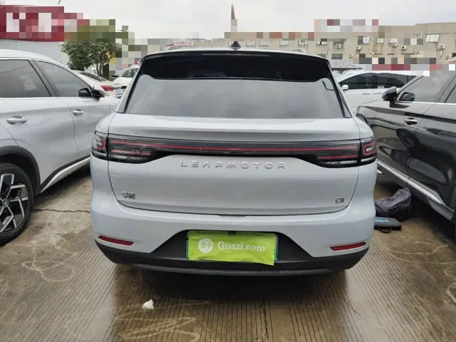 Leapmotor C11 — Фото автомобиля 5