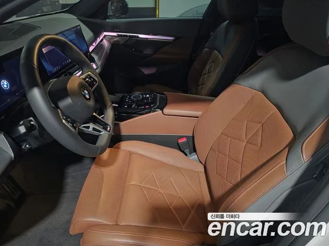 BMW 5 Series G60 — Фото автомобиля 11