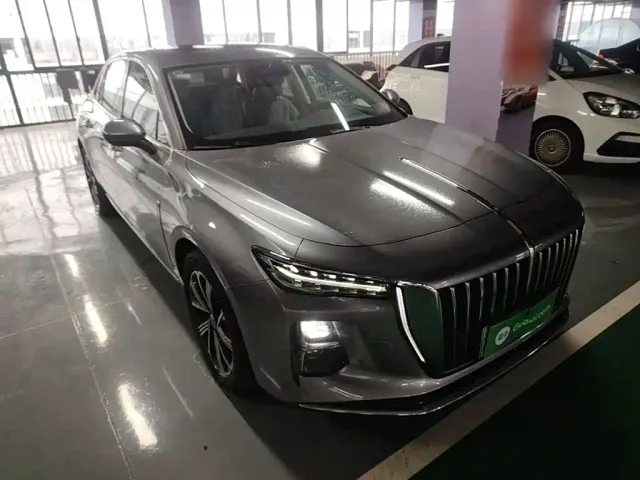 Hongqi H5 PHEV — Фото автомобиля 3