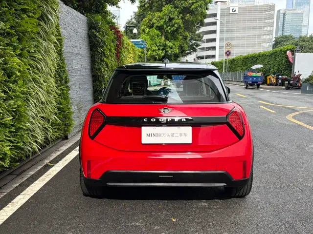 MINI Hatch — Фото автомобиля 5
