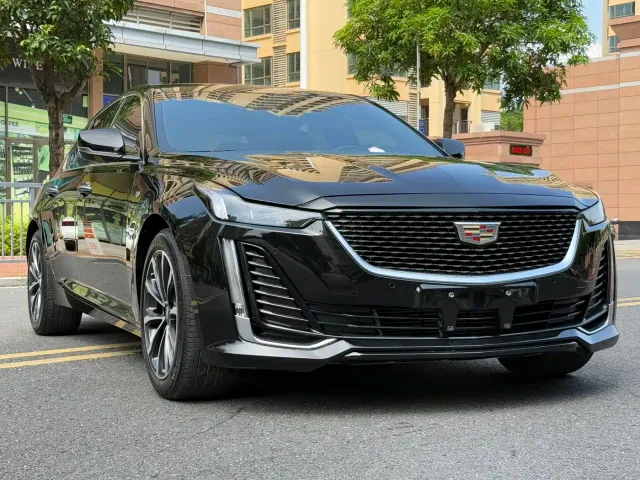 Cadillac CT5 — Фото автомобиля 3