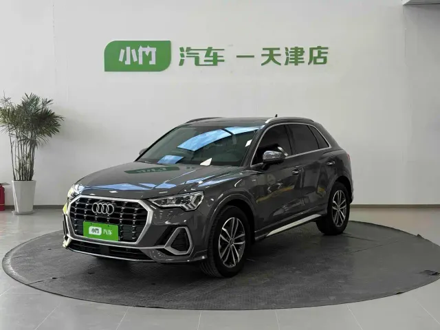 Фотография автомобиля — Audi Q3