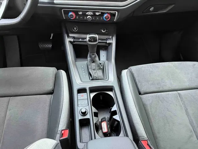 Audi Q3 — Фото автомобиля 12