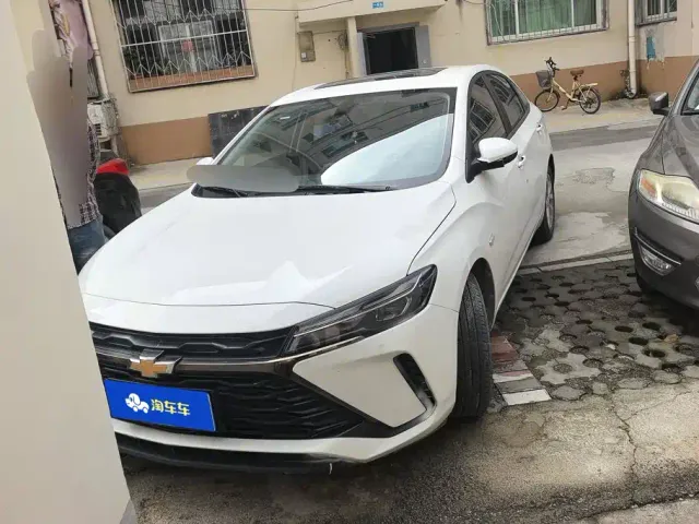 Chevrolet Monza — Фото автомобиля 2
