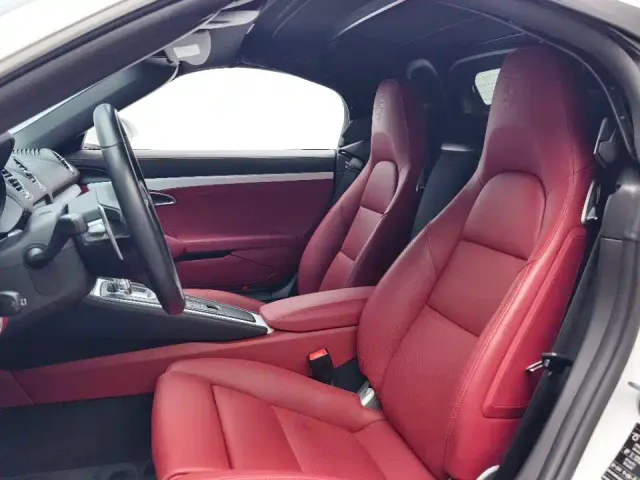 Porsche 718 — Фото автомобиля 9
