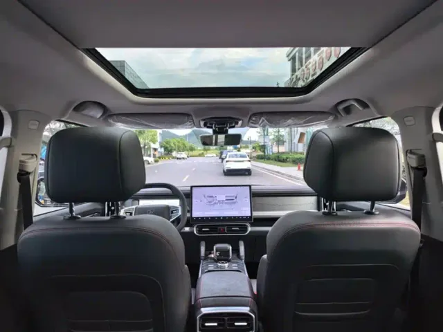 Jetour T2 — Фото автомобиля 2