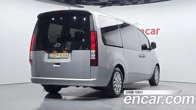 Hyundai Staria Staria Tourer 9 мест — Фото автомобиля 2