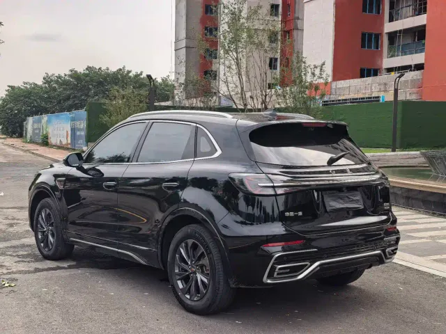 Hongqi HS5 — Фото автомобиля 8