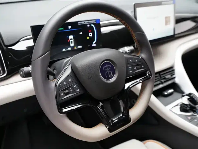 BYD Song Pro — Фото автомобиля 7