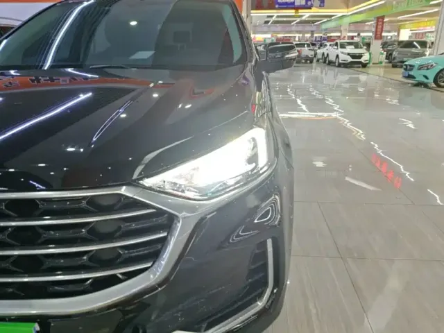 Ford Edge — Фото автомобиля 23