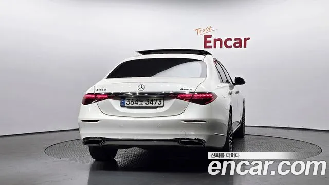 Mercedes-Benz S-Class — Фото автомобиля 4