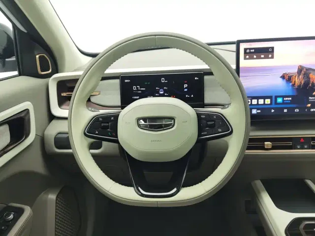 Geely ICON — Фото автомобиля 11