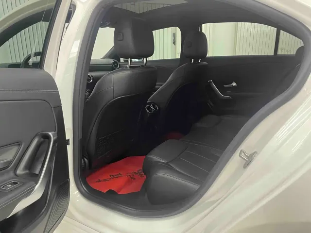 Mercedes-Benz Mercedes-Benz A-Class 2022 A 180 L Sport Sedan — Фото автомобиля 7