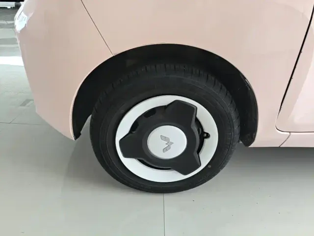 Wuling Hongguang Mini EV — Фото автомобиля 22