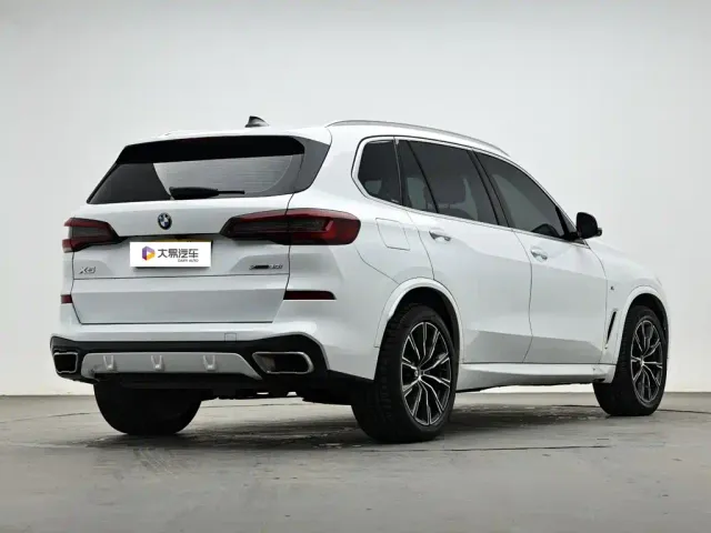 BMW X5 — Фото автомобиля 3