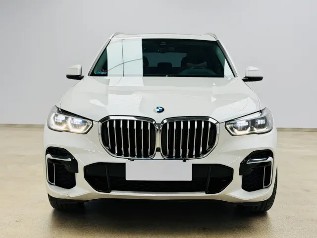 BMW X5 — Фото автомобиля 2