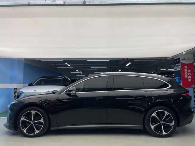 Nio ET5 Touring — Фото автомобиля 5