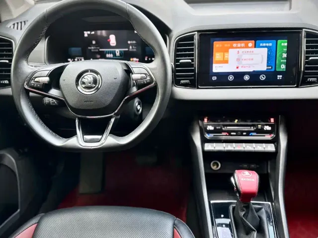 Skoda Karoq — Фото автомобиля 23