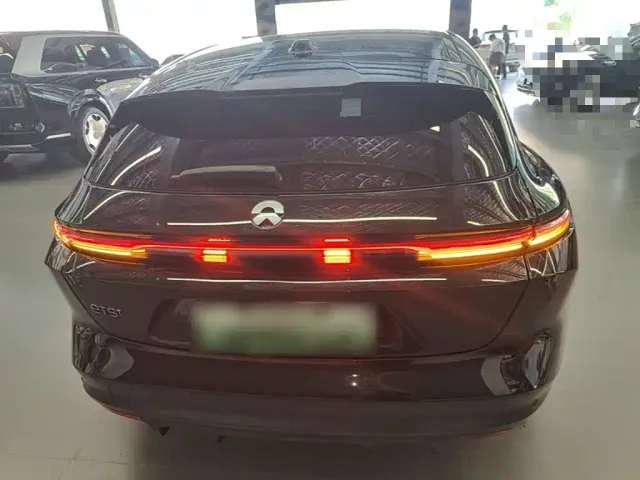 Nio ET5 Touring — Фото автомобиля 5