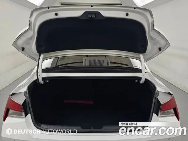 Hyundai Avante CN7 — Фото автомобиля 19