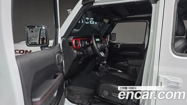 Jeep Wrangler — Фото автомобиля 10