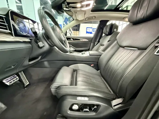 Hongqi H9 — Фото автомобиля 13