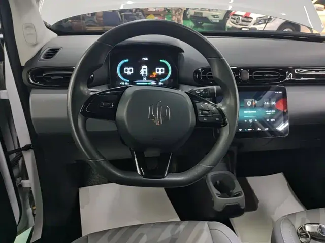 Leapmotor T03 — Фото автомобиля 10