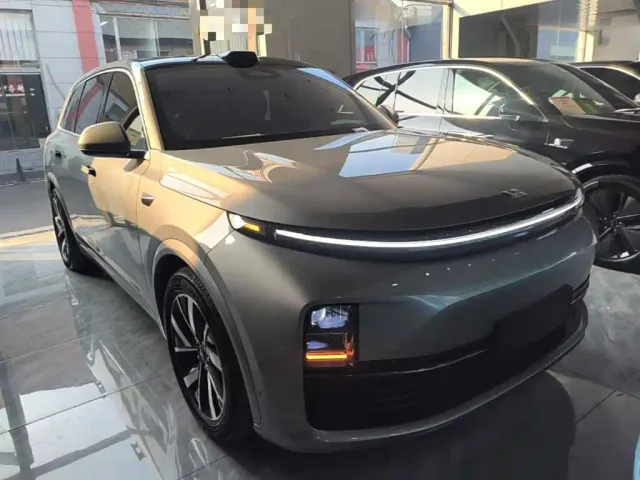 Li Auto L7 — Фото автомобиля 3