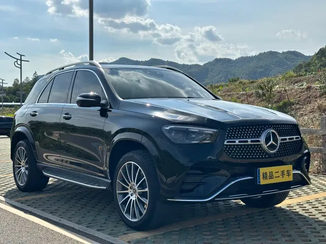 Mercedes-Benz GLE-Class — Фото автомобиля 3