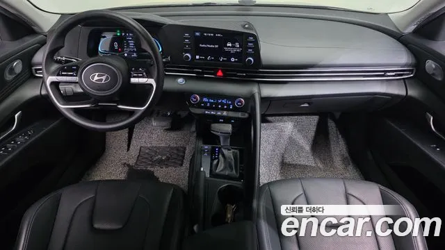 Hyundai Avante CN7 — Фото автомобиля 9