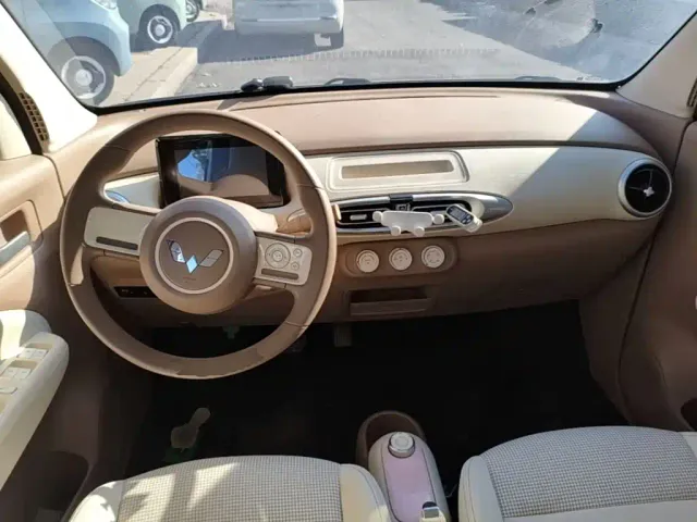 Wuling Hongguang Mini EV — Фото автомобиля 9