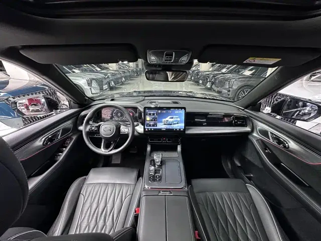 GAC Trumpchi GS8 — Фото автомобиля 24